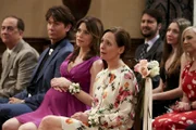 Wird die Anwesenheit von (v.l.n.r.) George Jr. (Jerry O'Connell), Missy (Courtney Henggeler) und Mary (Laurie Metcalf) bei der Hochzeit wirklich problemlos ablaufen?