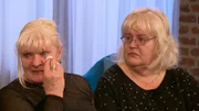 Jacqueline (r.) und Gabriela (l.) wollen ihre vor fast 50 Jahren verschwunden Schwestern endlich wiederfinden und hoffen auf die Hilfe von Julia Leischik ...