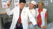 Rita (Gaby Köster) und Bernie (Georg Alfred Wittner, M.) zweifeln, ob Kevin (Kevin Lorenz) seine Prüfung schaffen wird, obwohl er hart trainiert...