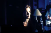 Als Henry Weems einen Flugzeugabsturz überlebt, ist Mulder überzeugt, dass der Mann ein Fall für die X-Akten ist. Gegen die Überzeugung von Scully (Gillian Anderson) beginnen die FBI-Agenten zu ermitteln ...