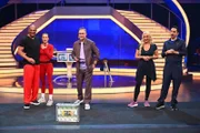 L-R: Detlef D! Soost, Kate Hall, Matthias Opdenhövel, Sarah Bora, Eko Fresh