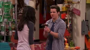 L-R: Carly Shay (Miranda Cosgrove), Freddie Benson (Nathan Kress)
