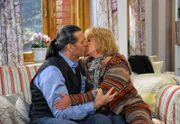 Pete (Gunter Ziegler, l.) und Erika (Madeleine Lierck-Wien, r.) sind im Liebesglück, denn Pete hat seinen Frieden mit Lüneburg als festen Standort gemacht.