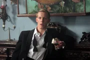 James Pearson (Laurence Fox)