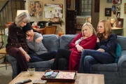 (v.l.n.r.) Marjorie (Mimi Kennedy); Jill (Jaime Pressly); Tammy (Kristen Johnston); Bonnie (Allison Janney)