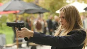 Weil Booth sich um die Rechnungsprüfung kümmern muss, unterstützt in diesem Fall FBI Special Agent Olivia Sparling (Danielle Panabaker) die Ermittlungen.