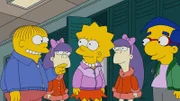 Erleben einen ganz besonderen Tag im Aqua-Park: Lisa (M.), Milhouse (r.), Ralph (l.), Sherri (2.v.l.) und Terri (2.v.r.) ...