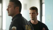 Kelly Severide (Taylor Kinney, l.), Matthew Casey (Jesse Spencer)