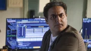 Ernie Malik (Jason Antoon)