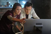 L-R: Kate Strucker (Amy Acker) and Reed Strucker (Stephen Moyer)