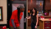 L-R: T-Bo (Boogie), Carly Shay (Miranda Cosgrove)