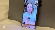 Heute lernen sich Julia und Candy (telefonisch) zum ersten Mal kennen und dabei überrascht das Playmate mit einem Geständnis. Auch Sophies real talk zu ihrer früheren Essstörung solltest du nicht verpassen, denn der macht Mut!