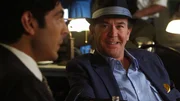 Michael Vittori (Gilberto Martin del Campo, l.) und Nate Ford (Timothy Hutton)
