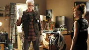 Das CSI-Team wird zu einem grausamen Vierfach-Mord gerufen. D.B. Russell (Ted Danson) und Catherine Willows (Marg Helgenberger) suchen am Tatort nach Hinweisen auf den Täter.