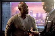 L-R: Amenadiel (D.B. Woodside) und Lucifer Morningstar (Tom Ellis)
