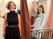 Kandidatin Yasemin mit Shoppingbegleitung Luise.  +++ Die Verwendung des sendungsbezogenen Materials ist nur mit dem Hinweis und Verlinkung auf RTL+ gestattet. +++