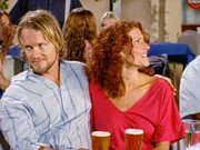 Stevie (Simmone Mackinnon) und Kane (Craig McLachlan) beschließen, Drover's Run zu verlassen. Doch es kommt ganz anders, als sich herausstellt, dass Kane kein Farmer, sondern ein professioneller Autoschieber ist.
