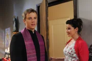 Martin (David Paryla, l.); Kira (Mareike Lindenmeyer, r.)