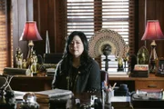 Averys (Margaret Cho) Verlobter kam vor drei Jahre bei einem Autounfall ums Leben. Ist es sein Geist, der sie heimsucht?