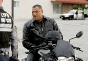 Dr. Raymond Langston (Laurence Fishburne) und sein Team muss den Mord im Umfeld einer Biker-Gang aufklären.