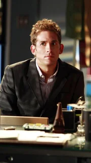 Greg Sanders (Eric Szmanda)