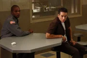 Sitzt Dylan Noakes (Kirk Acevedo, r.) unschuldig im Gefängnis?; Sitzt Dylan Noakes (Kirk Acevedo, r.) unschuldig im Gefängnis?