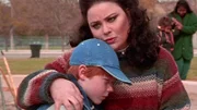 Julia (Delta Burke) kämpft um ihren Sohn.