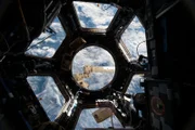 Russische Astronauten machen eine erstaunliche Entdeckung im All.