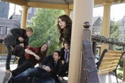 Befinden sich in großer Gefahr (v.l.n.r.): Ned (Christoph Sanders), Delia (Camryn Manheim), Eli (Jamie Kennedy), Jim (David Conrad) und Melinda (Jennifer Love Hewitt)