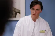 Johannes (Maximilian Schneider) bekommt Probleme wegen seines Fehlverhaltens.