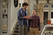 Alan (Jon Cryer) hat erfahren, dass sich sein Sohn unerlaubt von seiner Truppe entfernt hat, um sich mit Missi zu treffen. Walden (Aston Kutcher) lernt in der örtlichen Bibliothek eine attraktive Frau kennen.
