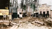 Schlammige Straßenszene, Skagway, Alaska, Oktober 1897.