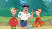 Candace und Jeremy (li.) dürfen einen Tag als Rettungsschwimmer arbeiten. Ihr Leiter gibt ihnen noch einige Anweisungen, bevor es losgehen kann.