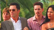 Michael Westen (Jeffrey Donovan, l.) und sein Buder Nate (Seth Peterson) sind einem Zuhälter auf der Spur.