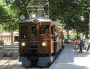 Der Tren de S-ller, auch Orangen-Express oder Roter Blitz genannt.