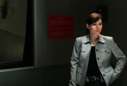 Der aktuelle Fall führt weiter zurück, als Josie (Sarah Brown) und ihre Kollegen angenommen haben ...