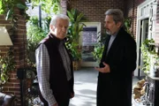 Roman Parker (Francis X. McCarthy, l.); Alden Parker (Gary Cole, r.)