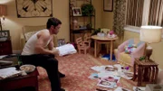 Det. Nick Amaro (Danny Pino) erfährt, dass der Undercover-Polizist tatsächlich ein Doppelleben führt und nicht nur der Polizei, sondern auch dem zwielichtigen Leiter einer Hostess-Agentur Bericht erstattet...