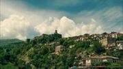Alte Burg, Gjirokaster. Eine alte, geschichtsträchtige Stadt. Hier wurde Enver Hoxha geboren.