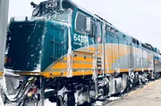 Verschneite Lok des Zuges "The Canadian" bei der Ankunft in Winnipeg, der Hauptstadt der kanadischen Provinz Manitoba.