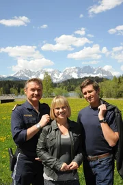 Soko Kitzbühel "Der Tod hört mit". Im Bild: Ferry Öllinger, Kristina Sprenger, Andreas Kiendl.
