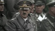 Hitler und seine Generäle bei der Siegesparade der Wehrmacht in Warschau, Polen, im September 1939.