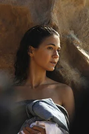 Unter Mithilfe des einflussreichen Sektenf&uuml;hrer Brett Stiles erstellt Jane einen ausgefeilten Plan, um Lorelei Martins (Emmanuelle Chriqui) aus dem Gef&auml;ngnis zu befreien ...