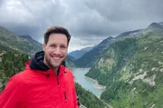 Faszinierende Ausblicke und malerische Seen findet Moderator Sven Kroll in Kärnten.