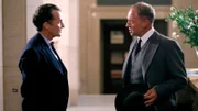 Austin Carmichael (Anton Lesser) und Inspector Foyle (Michael Kitchen).