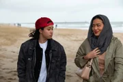 Hunter und Farah wissen, wo sie nach Hunters Oma Frida suchen müssen (von li nach re: Gina Spadaro, Denise Aznam).