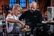 Pierre Littbarski (l.); Christian Hümbs (r.)