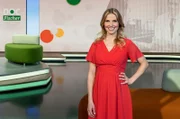 SÜDWESTRUNDFUNK Doc Fischer Mit "Doc Fischer" gibt es ein neues Gesundheitsmagazin im SWR Fernsehen. Die Ärztin und Journalistin Dr. Julia Fischer präsentiert jeden Montag neueste medizinische Erkenntnisse und Behandlungsmethoden und gibt Tipps, wie man fit und gesund bleiben kann. Moderatorin Julia Fischer. © SWR/Patricia Neligan, honorarfrei - Verwendung gemäß der AGB im engen inhaltlichen, redaktionellen Zusammenhang mit genannter SWR-Sendung und bei Nennung "Bild: SWR/Patricia Neligan" (S2+). SWR Presse/Bildkommunikation, Baden-Baden, Tel: 07221/929-26868, foto@swr.de