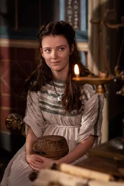 Marcella (Alaïs Lawson)