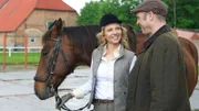 Valery Miller (Birte Glang), Alf von Rosakowitz (Peter Kremer).